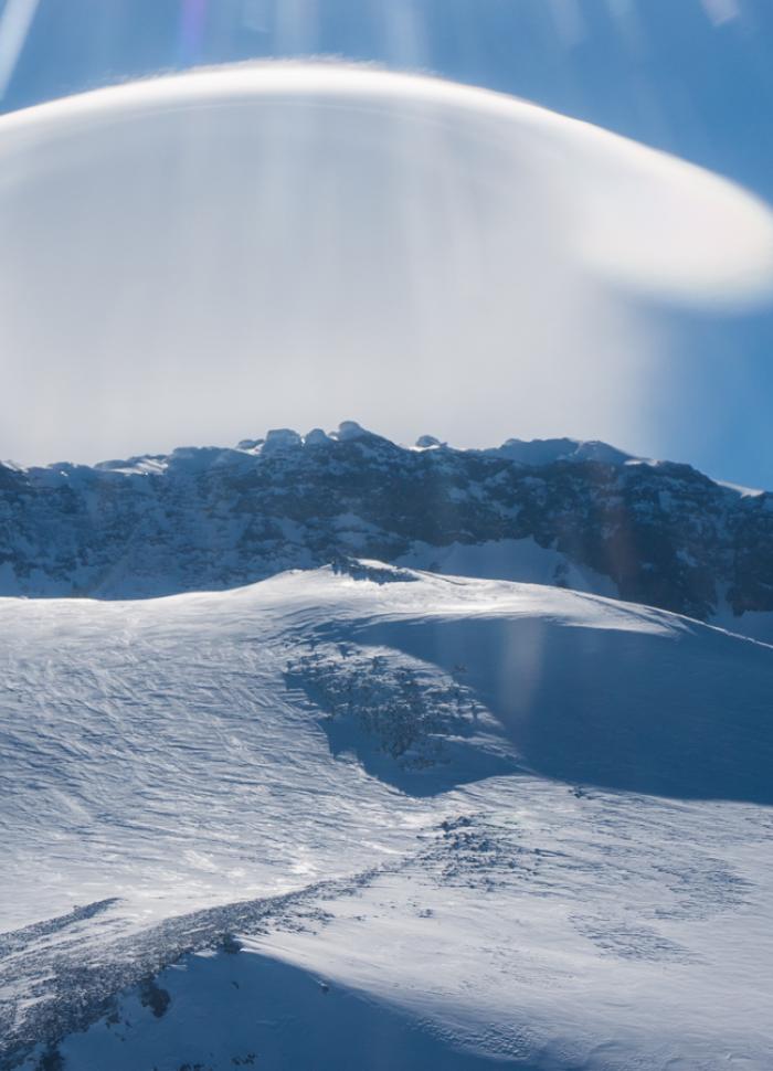 Lenticular cloud over Mount Sidley (Antarctic Agents)